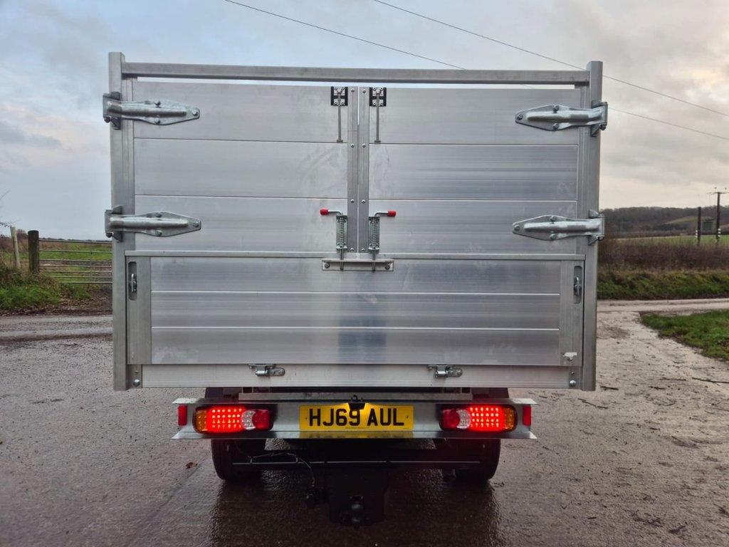 Used Toyota Hilux 2019 for sale - 76973596: Photo 12