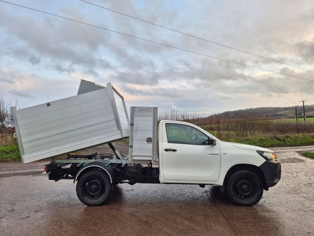 Used Toyota Hilux 2019 for sale - 76973596: Photo 14
