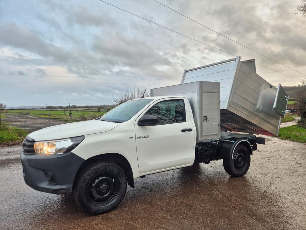 Used Toyota Hilux 2019 for sale - 76973596: Photo 3