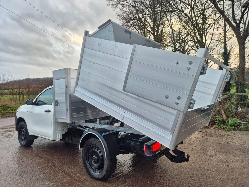 Used Toyota Hilux 2019 for sale - 76973596: Photo 5