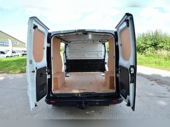 Used Vauxhall Vivaro 2017 for sale - 76551966: Photo