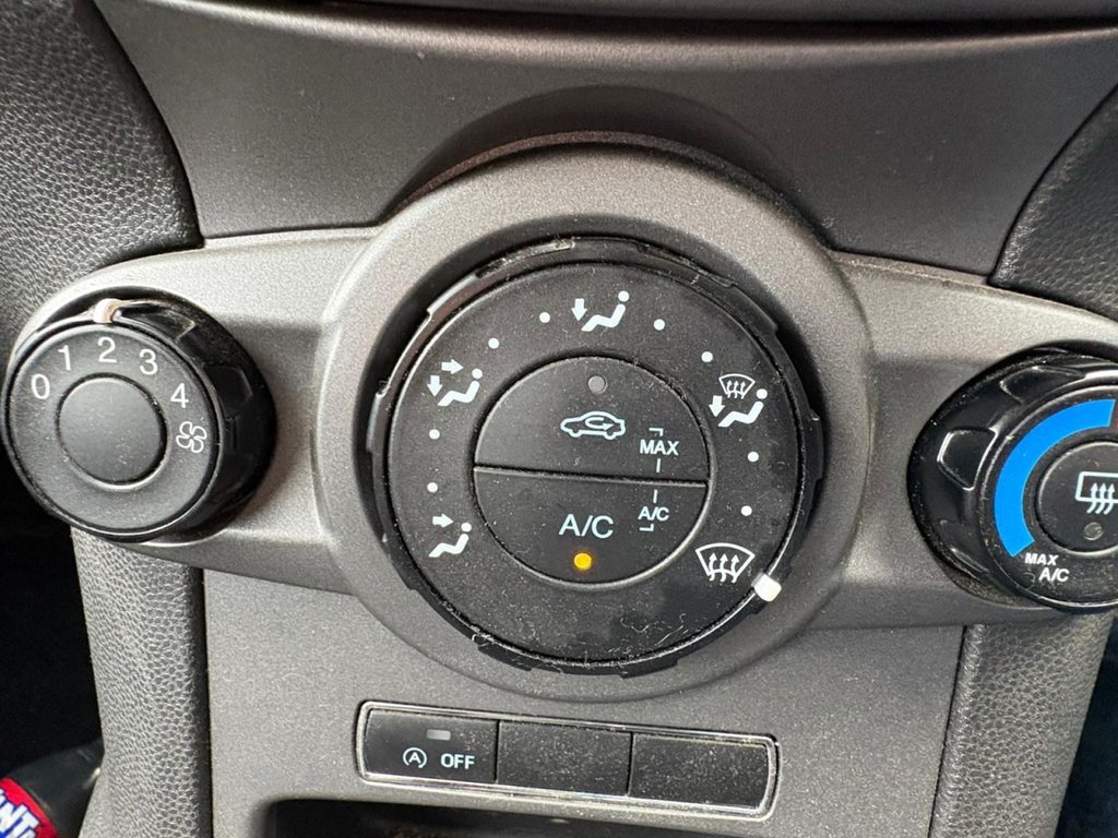 Used Ford Fiesta 2017 for sale - 77408321: Photo 2