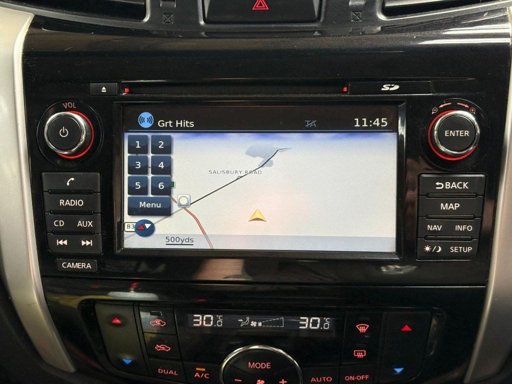 Used Nissan Navara 2017 for sale - 77693678: Photo 14