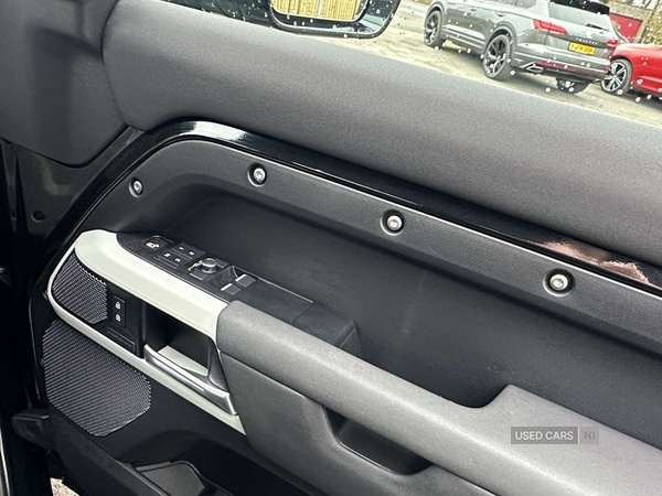 Used Land Rover Defender 2021 for sale - 77292415: Photo 13