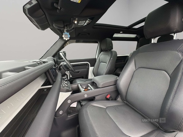 Used Land Rover Defender 2022 for sale - 77292534: Photo 4