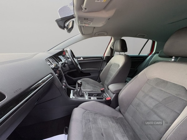 Used Volkswagen Golf 2017 for sale - 76153658: Photo 6