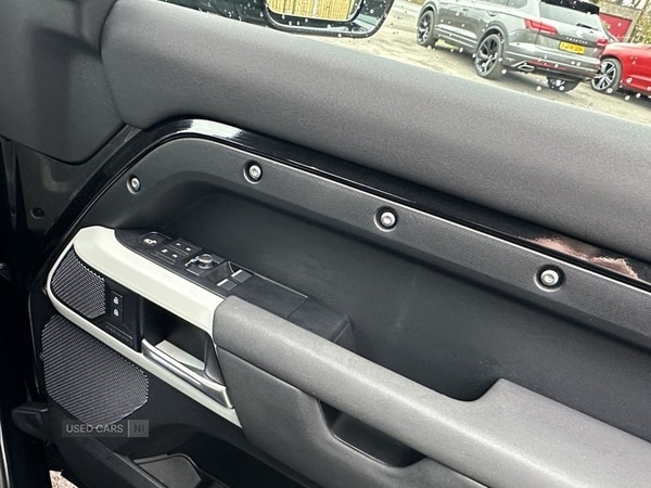 Used Land Rover Defender 2021 for sale - 75671172: Photo 13