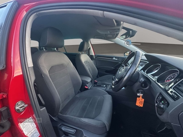 Used Volkswagen Golf 2017 for sale - 77292416: Photo 2