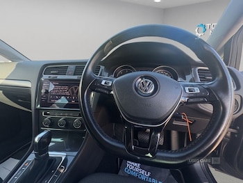 Used Volkswagen Golf 2019 for sale - 75950437: Photo