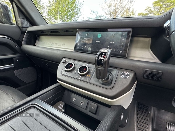 Used Land Rover Defender 2022 for sale - 77387943: Photo 13