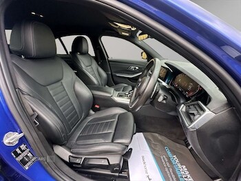 Used BMW 3 Series 2019 for sale - 77659390: Photo