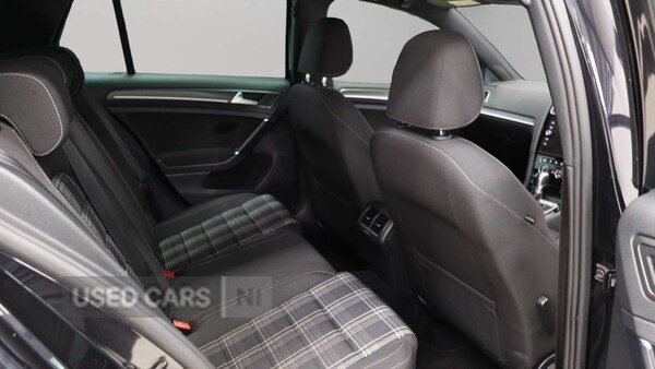 Used Volkswagen Golf 2017 for sale - 77941232: Photo 17