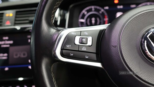 Used Volkswagen Golf 2017 for sale - 77941232: Photo 18