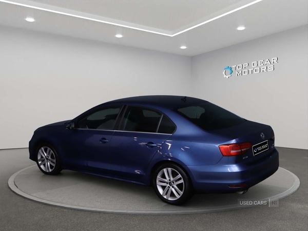 Used Volkswagen Jetta 2015 for sale - 77292554: Photo 2