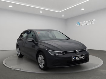 Volkswagen - Golf