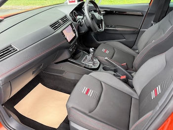 Used SEAT Arona 2018 for sale - 79345037: Photo