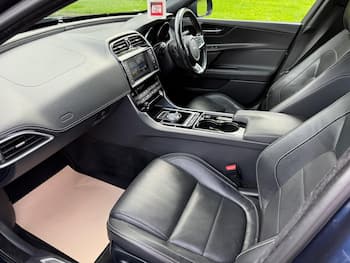 Used Jaguar XE 2015 for sale - 79736494: Photo