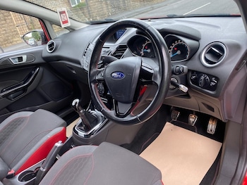 Used Ford Fiesta 2016 for sale - 79437202: Photo