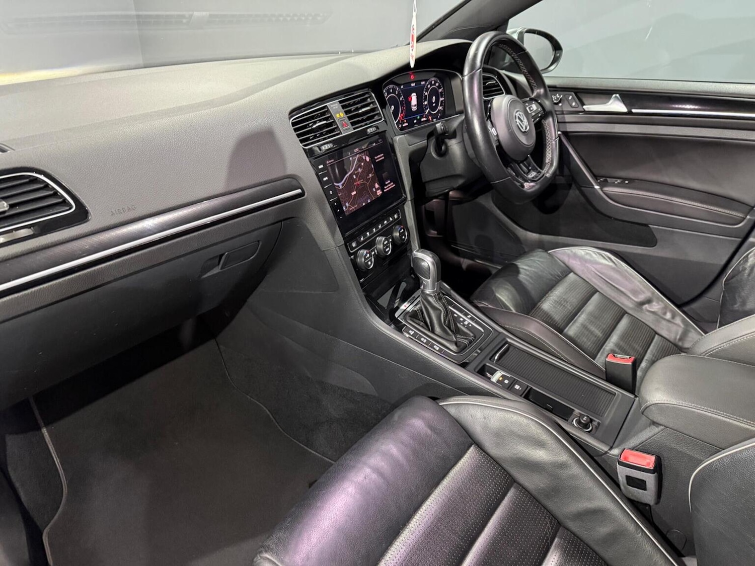 Used Volkswagen Golf 2017 for sale - 75975650: Photo 18