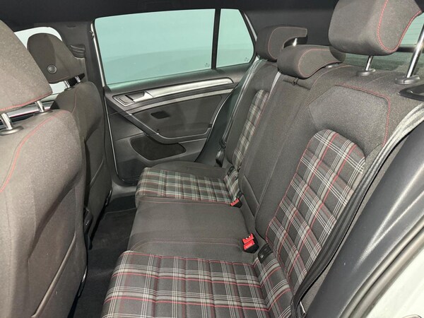Used Volkswagen Golf 2018 for sale - 74835046: Photo 18