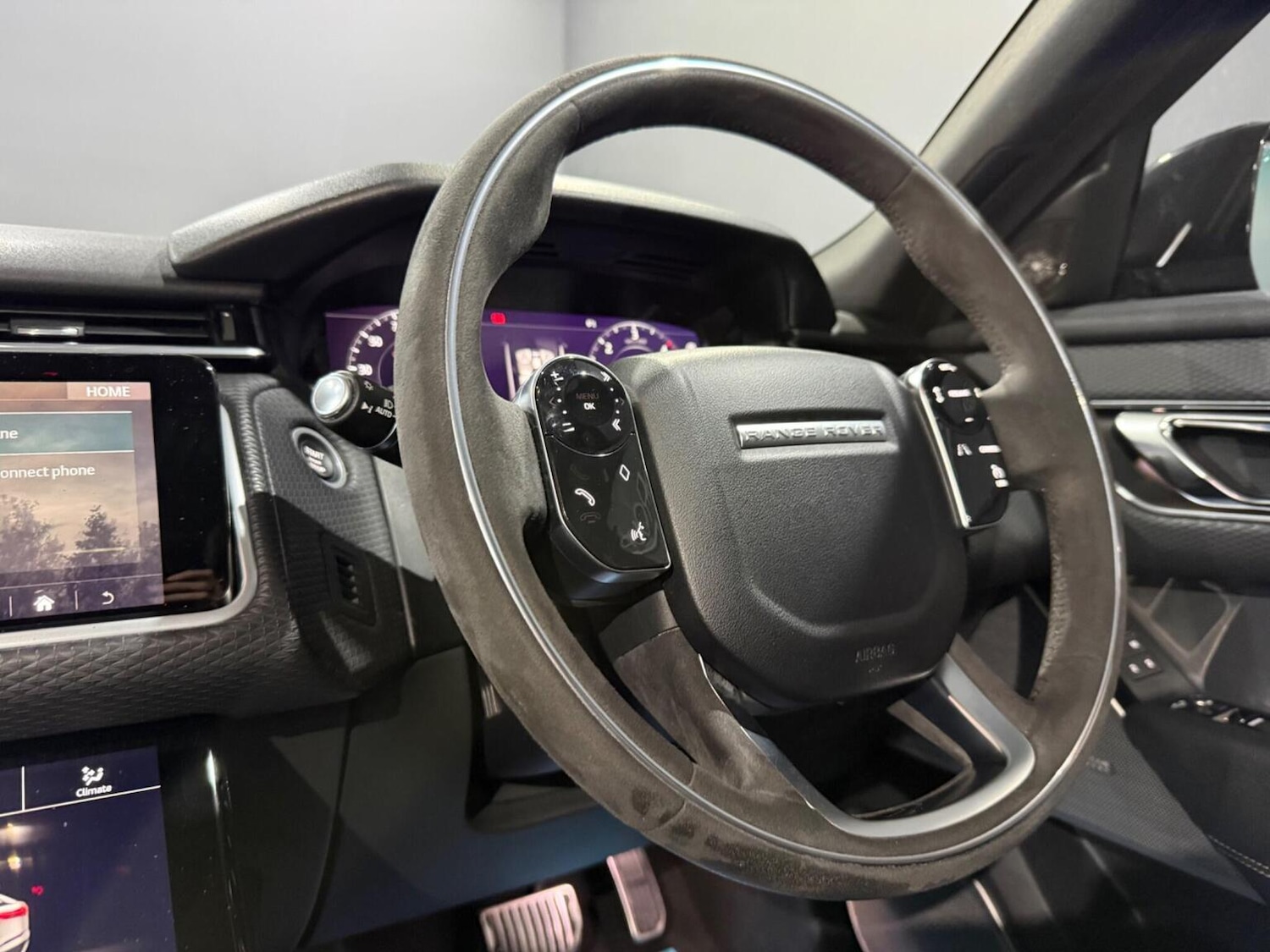 Used Land Rover Range Rover Velar 2018 for sale - 77438379: Photo 11