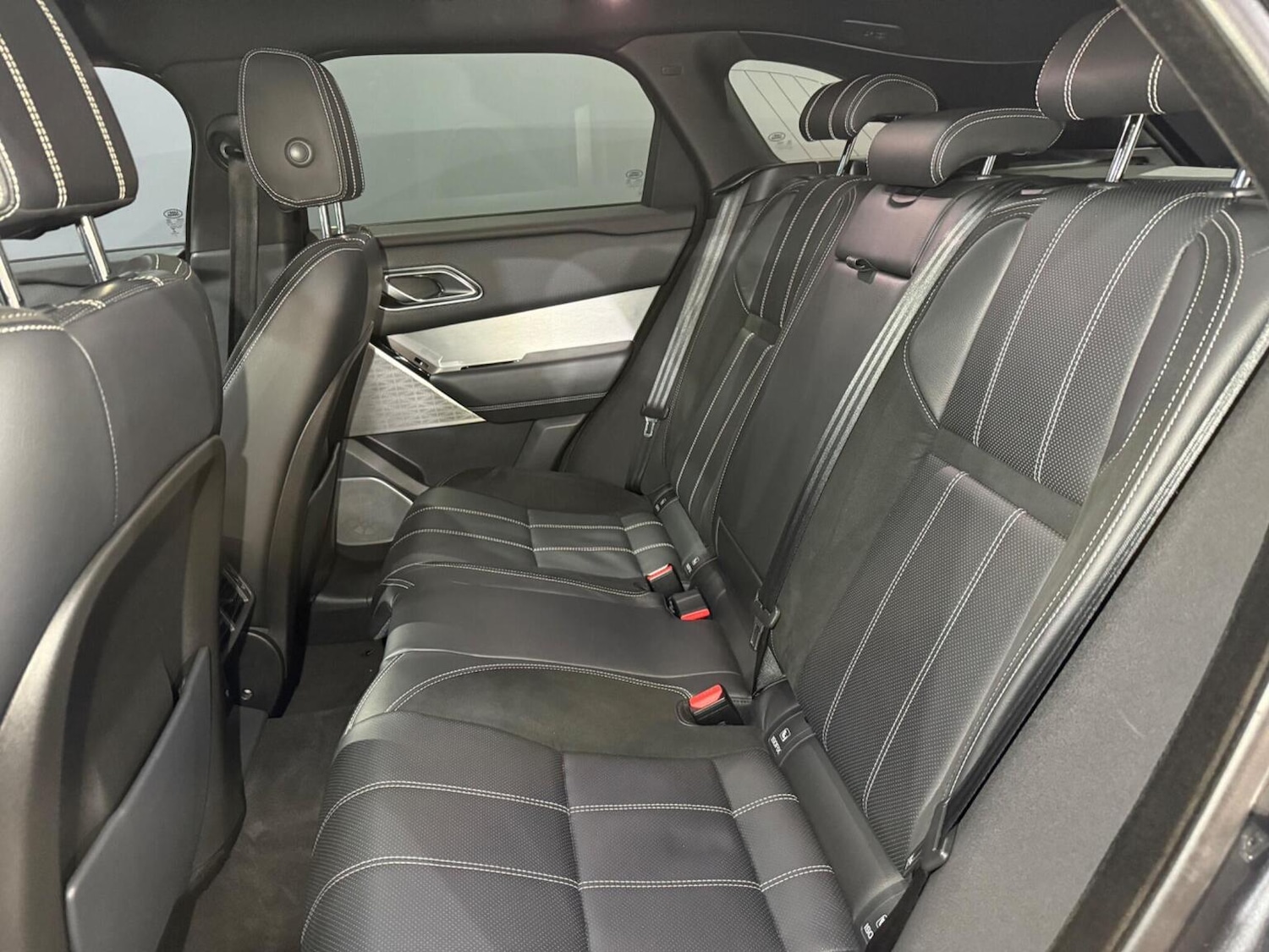 Used Land Rover Range Rover Velar 2018 for sale - 77438379: Photo 16