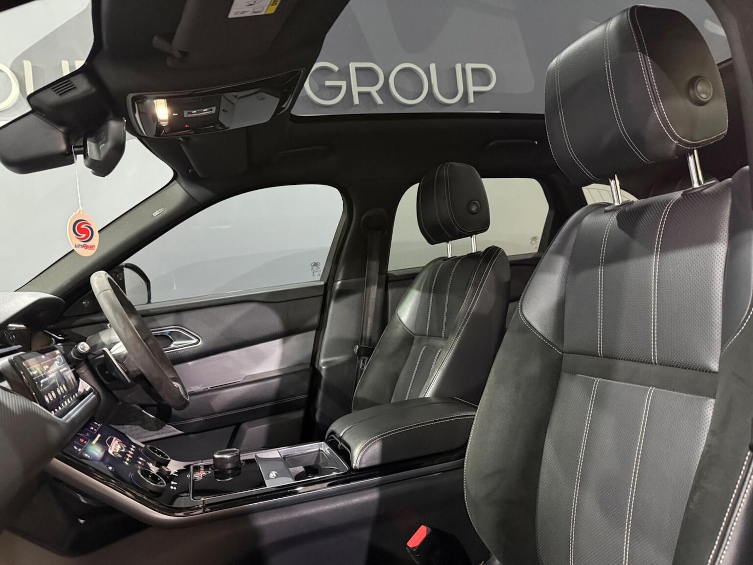 Used Land Rover Range Rover Velar 2018 for sale - 77438379: Photo 8