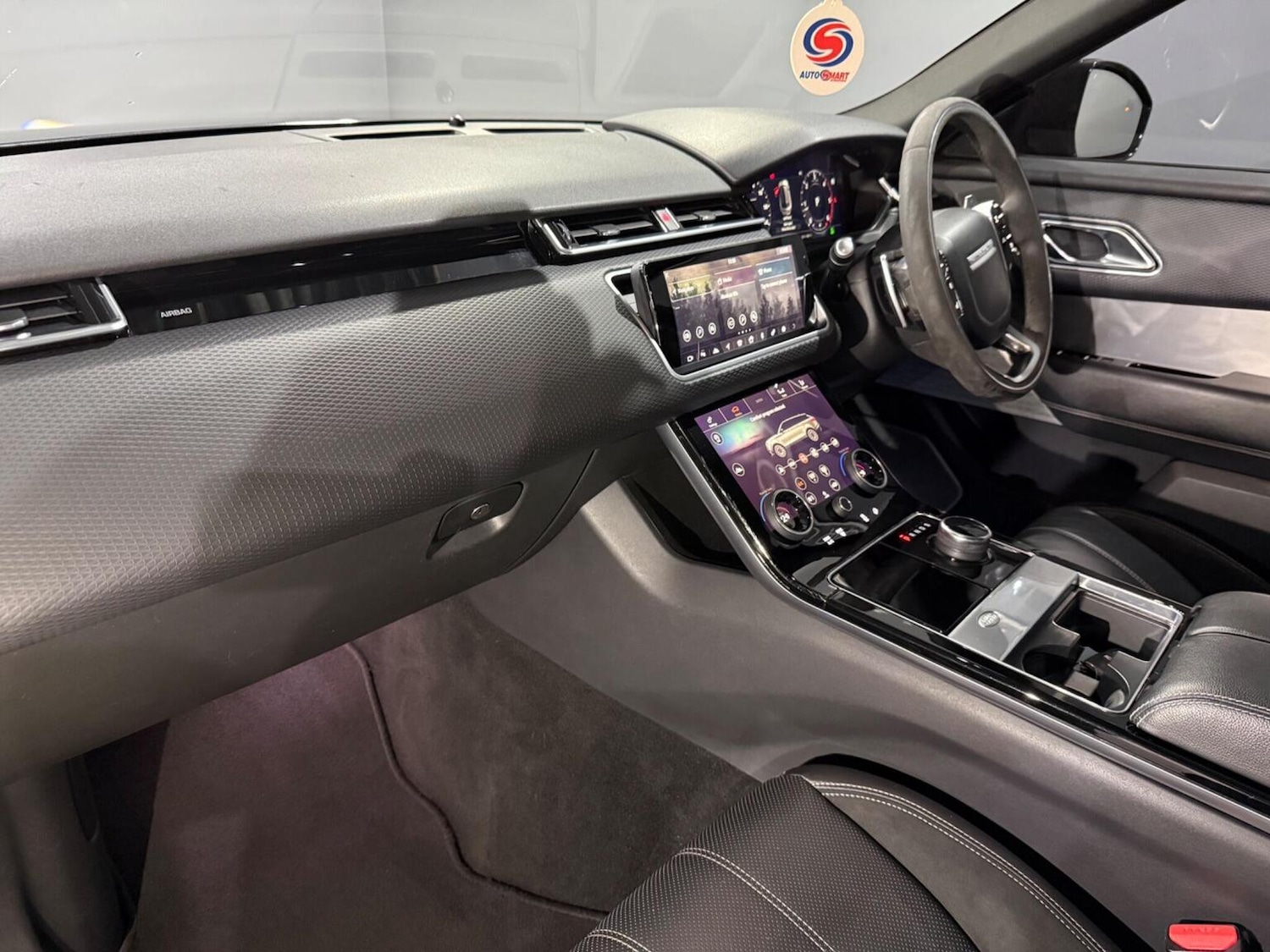 Used Land Rover Range Rover Velar 2018 for sale - 77438379: Photo 9