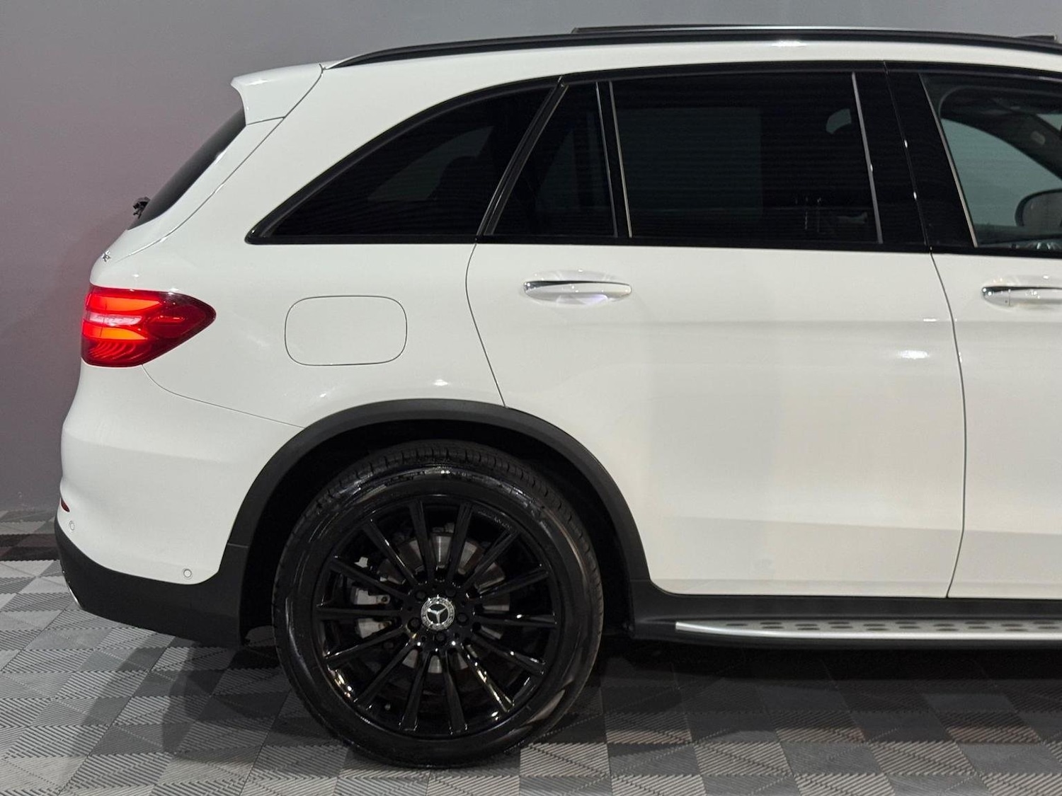 Used Mercedes-Benz GLC 2017 for sale - 76794072: Photo 10