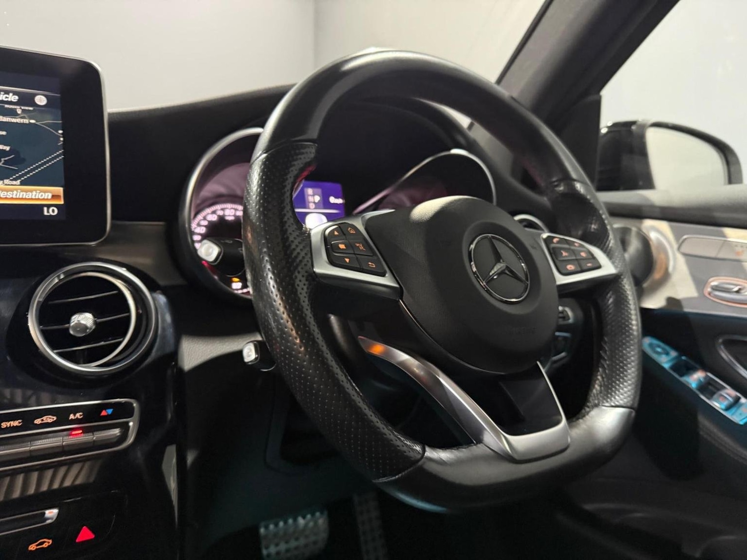 Used Mercedes-Benz GLC 2017 for sale - 76794072: Photo 23