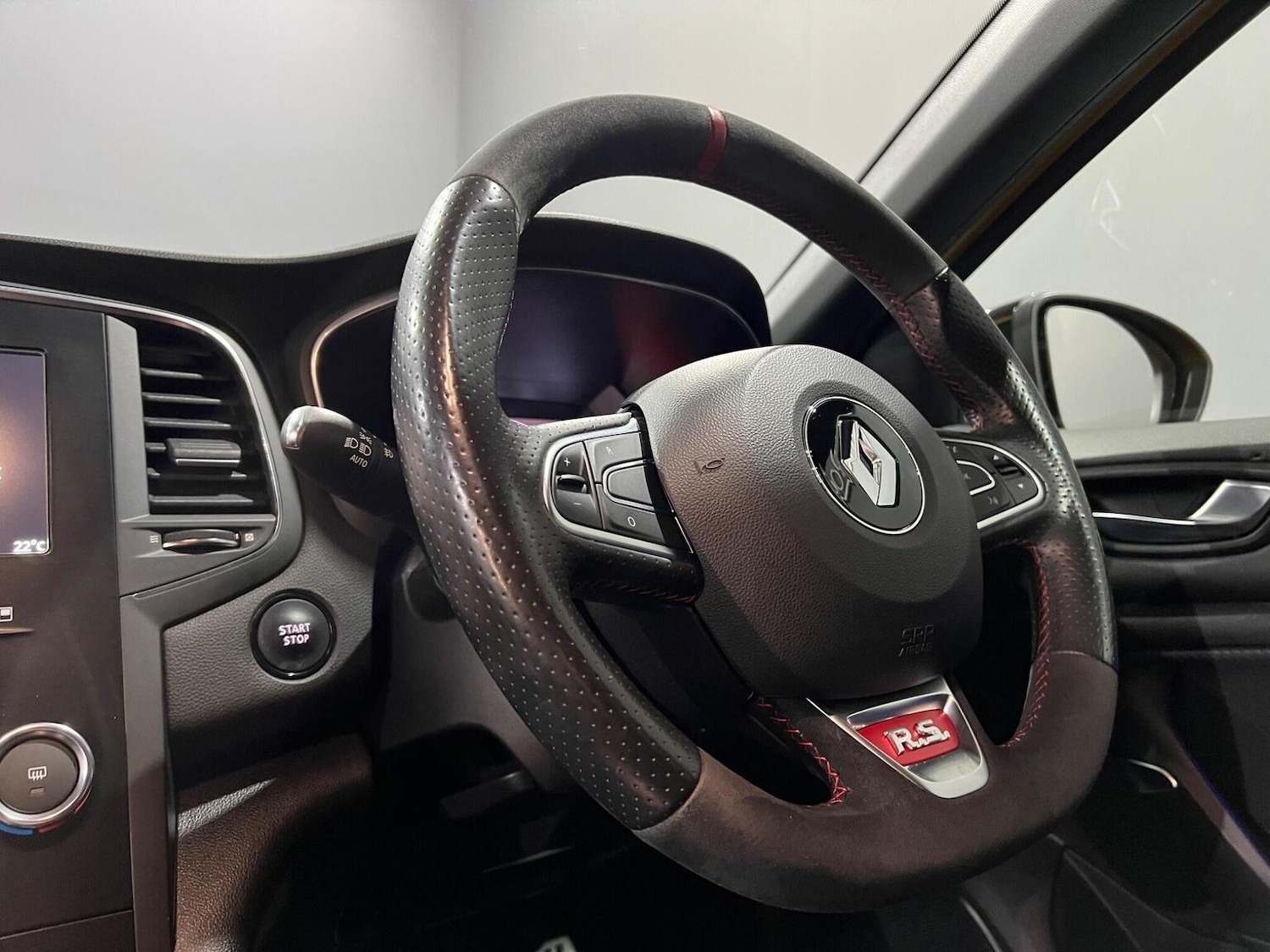 Used Renault Megane 2020 for sale - 76794089: Photo 30