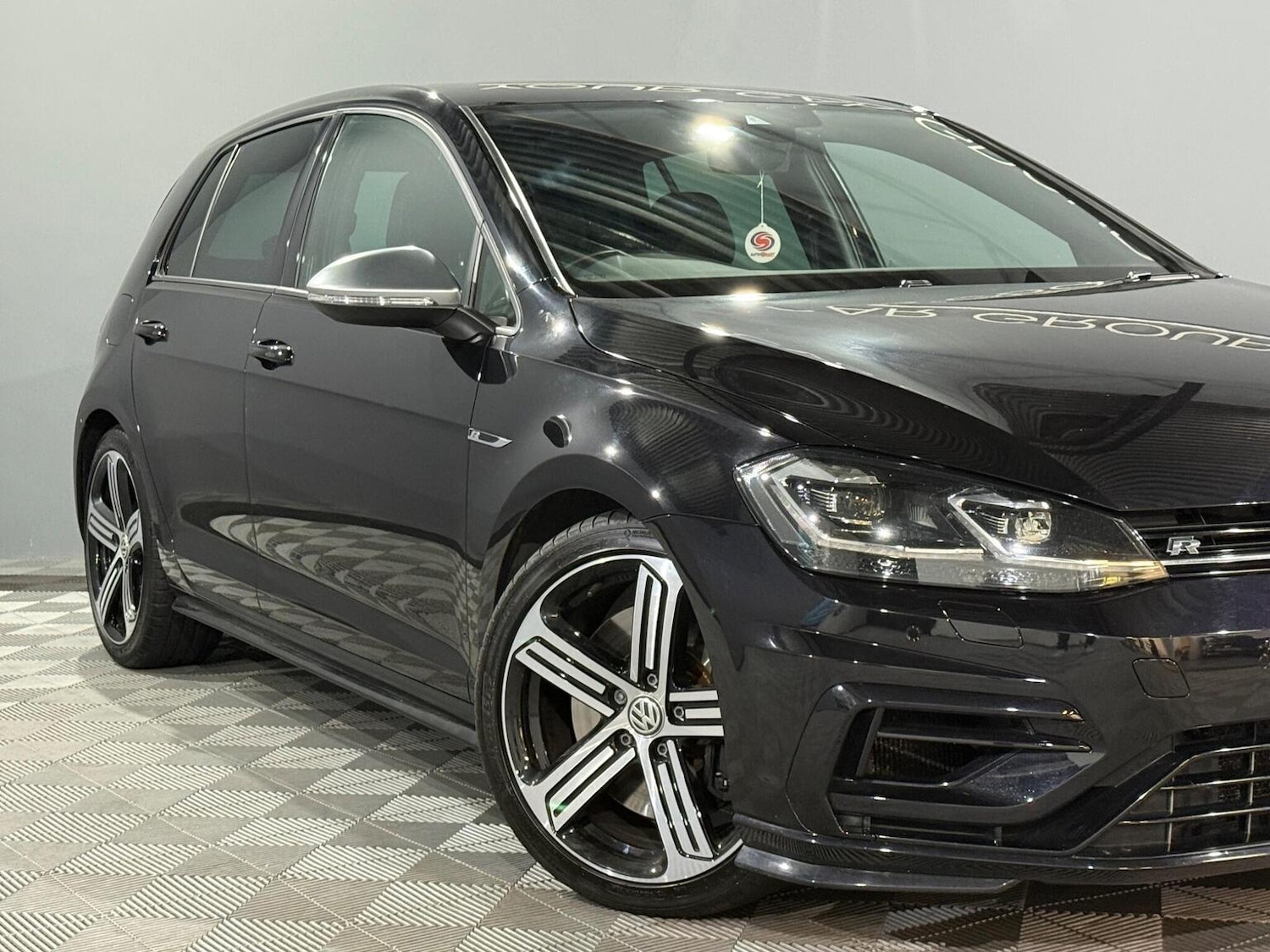Used Volkswagen Golf 2020 for sale - 76324852: Photo 2