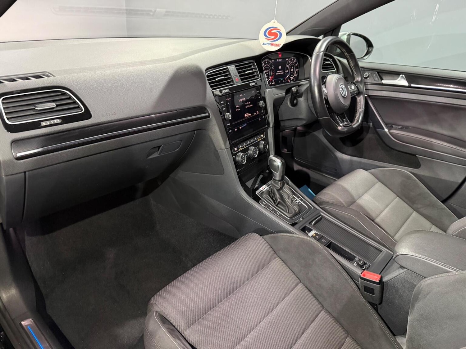 Used Volkswagen Golf 2020 for sale - 76324852: Photo 7