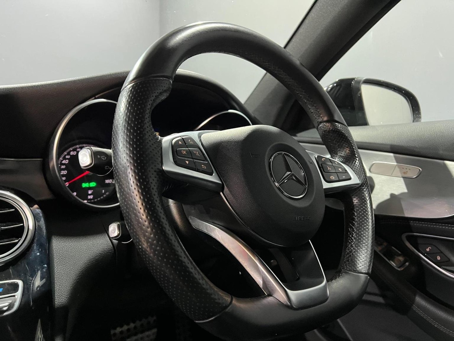 Used Mercedes-Benz C Class 2016 for sale - 76794085: Photo 21