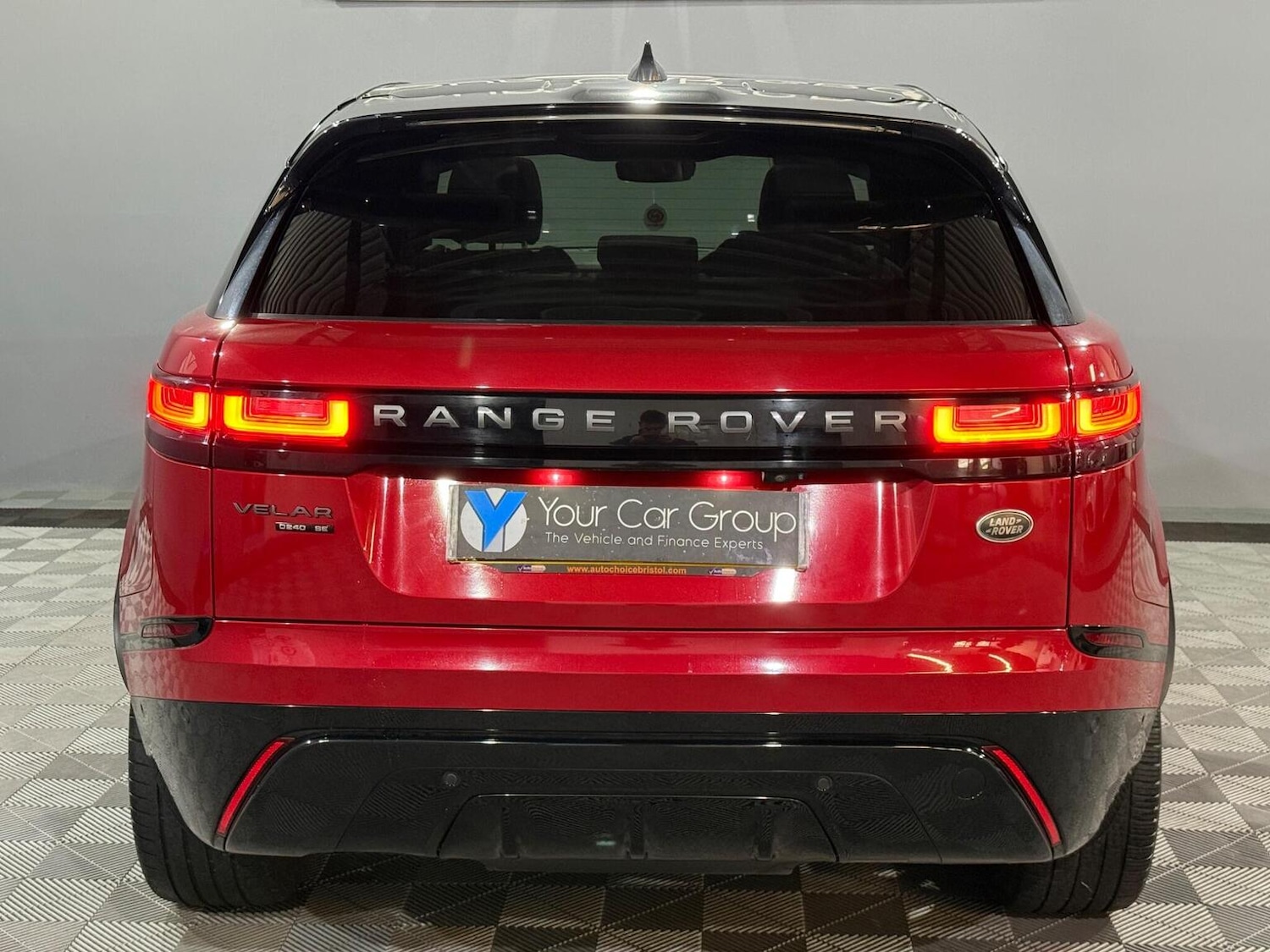 Used Land Rover Range Rover Velar 2017 for sale - 77385338: Photo 12