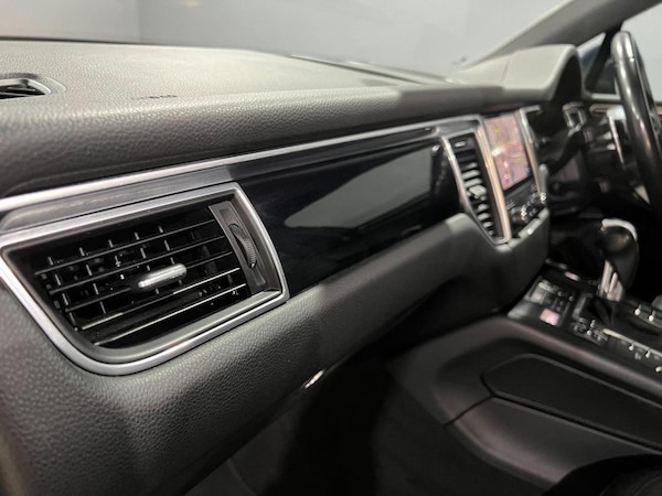 Used Porsche Macan 2016 for sale - 74392864: Photo 23