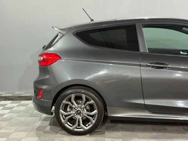 Used Ford Fiesta 2018 for sale - 75621104: Photo 12