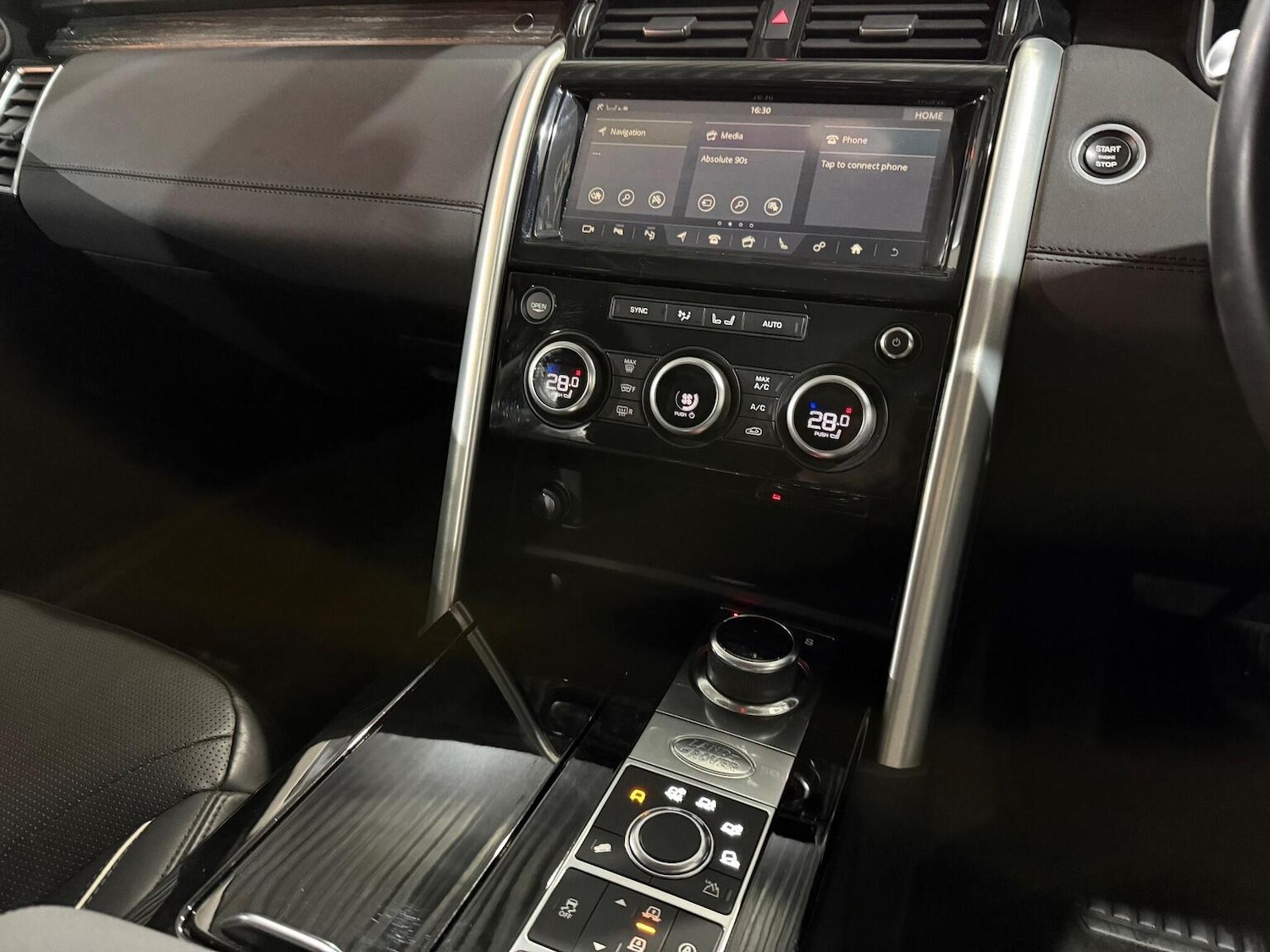 Used Land Rover Discovery 2018 for sale - 76982734: Photo 16