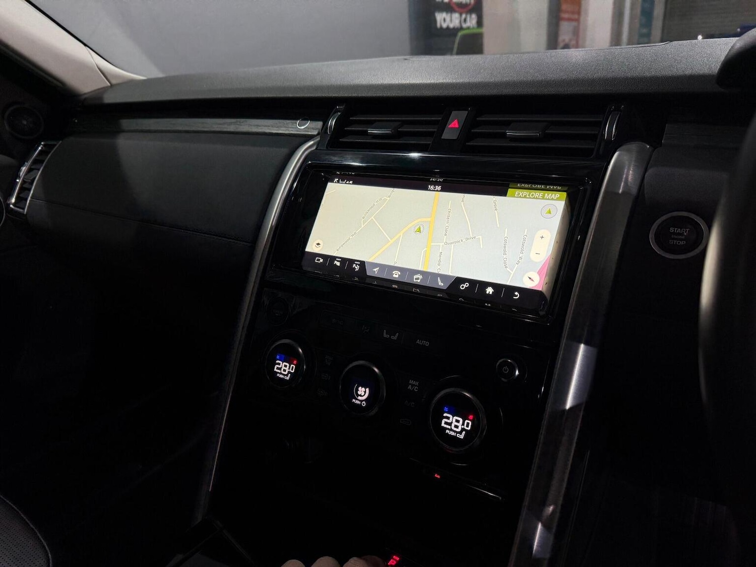 Used Land Rover Discovery 2018 for sale - 76982734: Photo 27