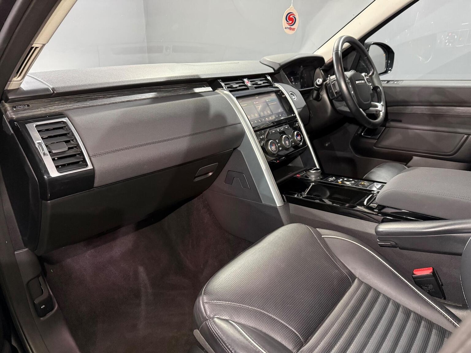 Used Land Rover Discovery 2018 for sale - 76982734: Photo 4