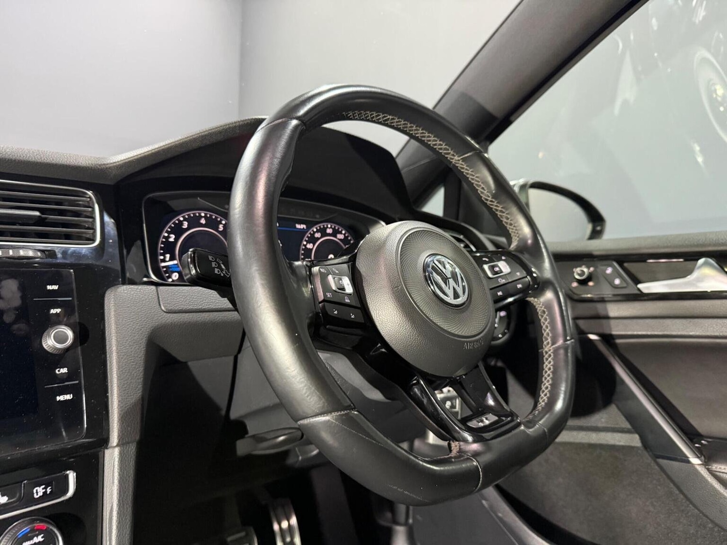 Used Volkswagen Golf 2018 for sale - 75994507: Photo 17