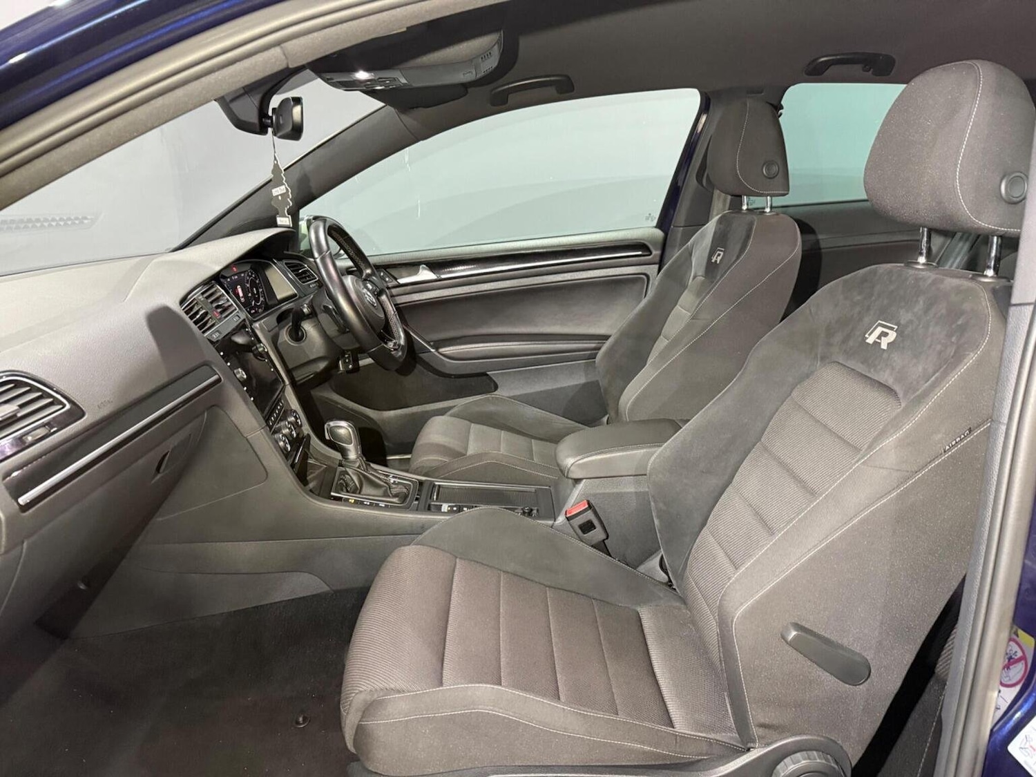 Used Volkswagen Golf 2018 for sale - 75994507: Photo 7