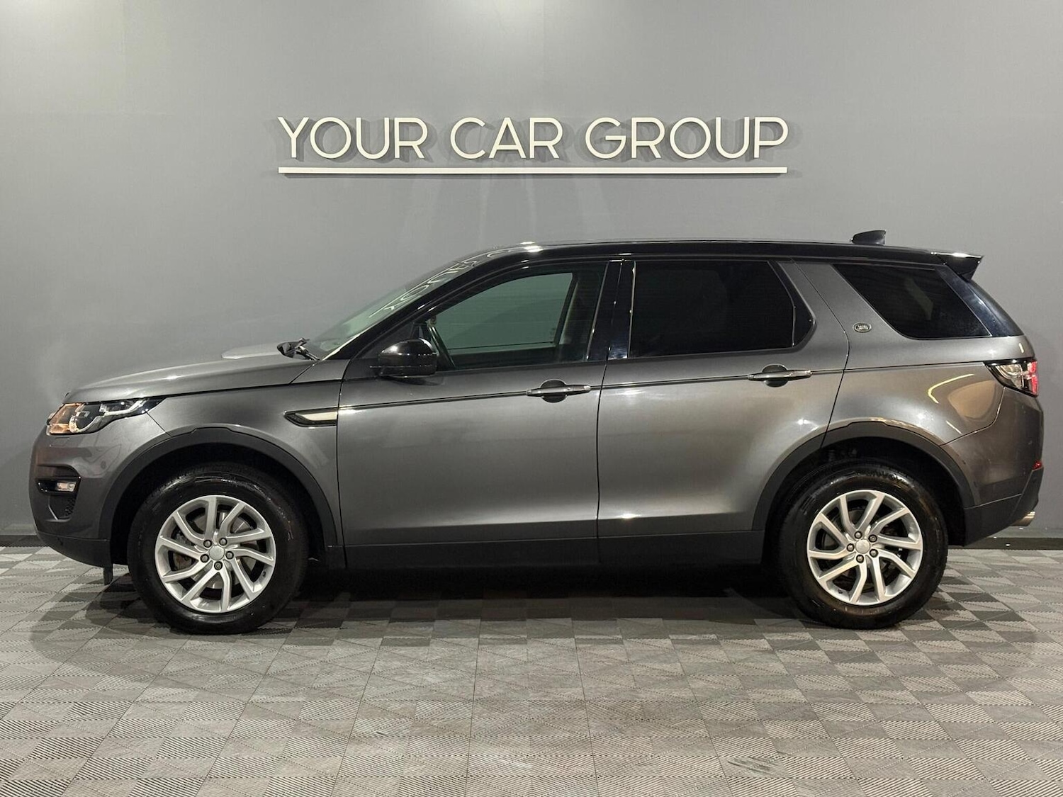 Used Land Rover Discovery Sport 2017 for sale - 76884811: Photo 14