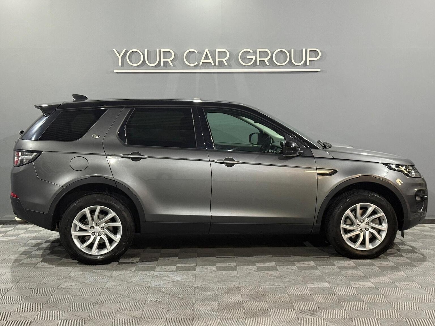 Used Land Rover Discovery Sport 2017 for sale - 76884811: Photo 8