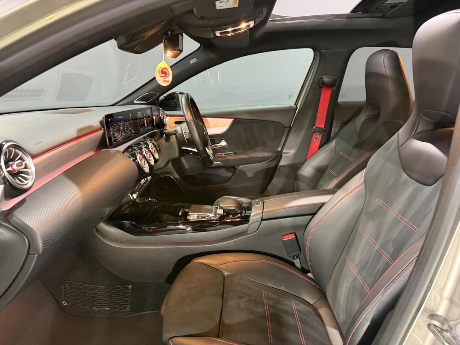 Used Mercedes-Benz A-Class 2019 for sale - 77938131: Photo 11