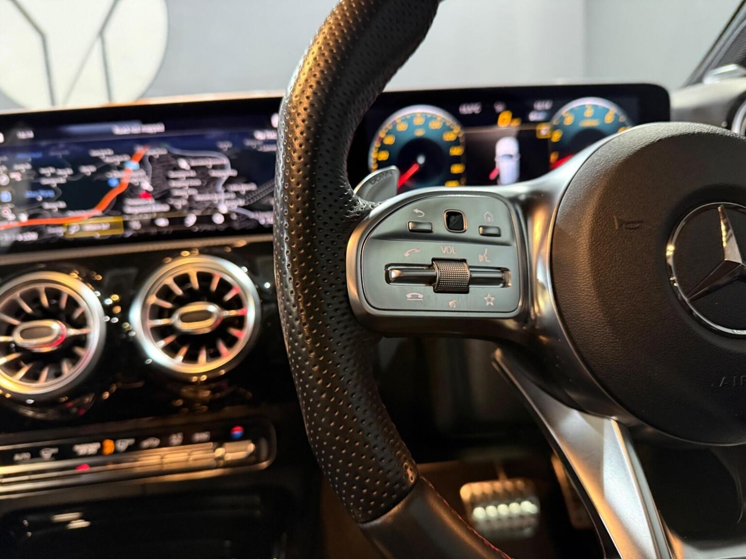 Used Mercedes-Benz A-Class 2019 for sale - 77938131: Photo 30