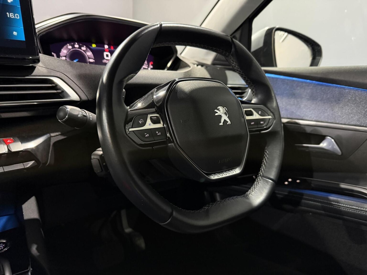 Used Peugeot 5008 2021 for sale - 78018409: Photo 24