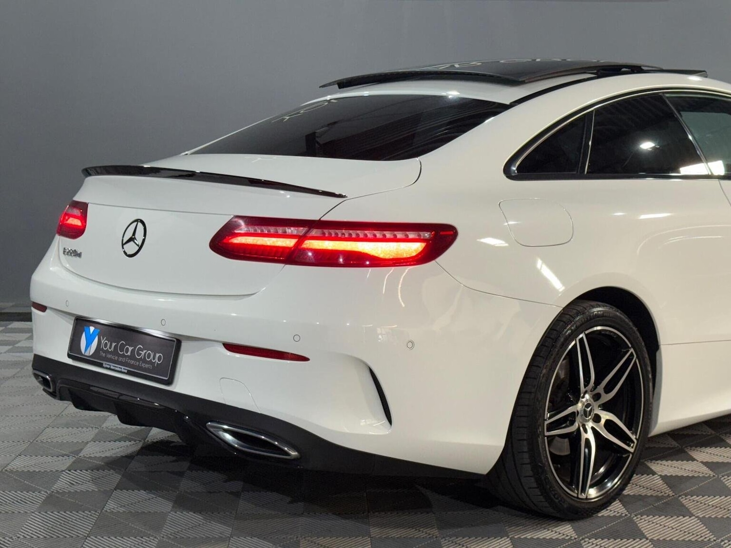 Used Mercedes-Benz E Class 2017 for sale - 76794060: Photo 11