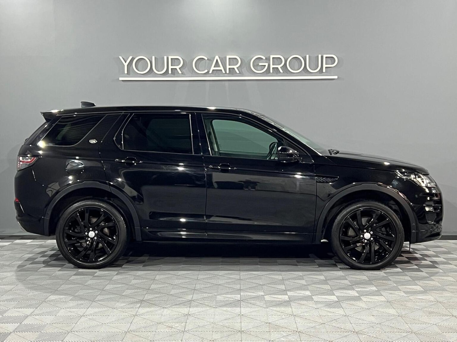 Used Land Rover Discovery Sport 2017 for sale - 77595396: Photo 11