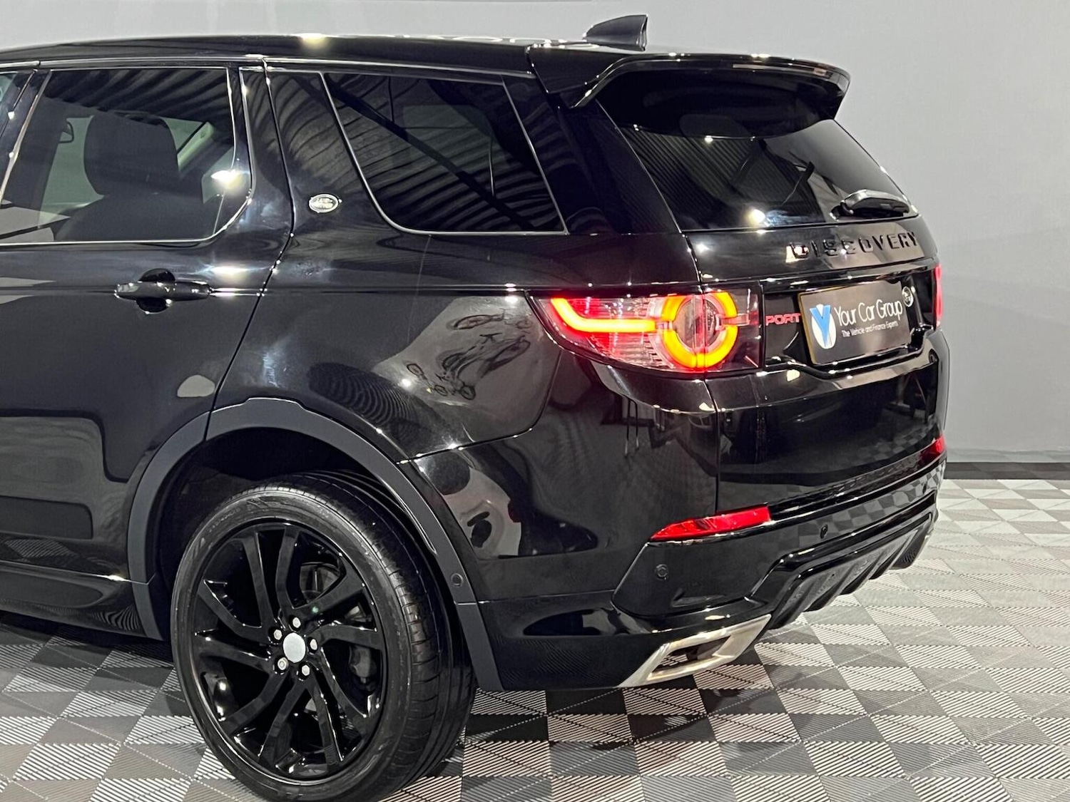 Used Land Rover Discovery Sport 2017 for sale - 77595396: Photo 15